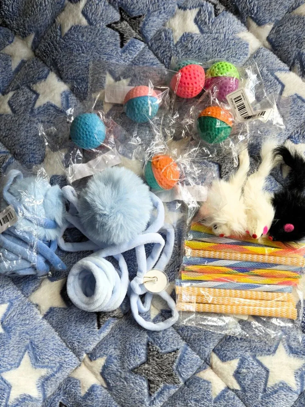 😺 Cat's Toys Balls Mice Fur String with Fur Ball Pets Play Interactive Toys NEW